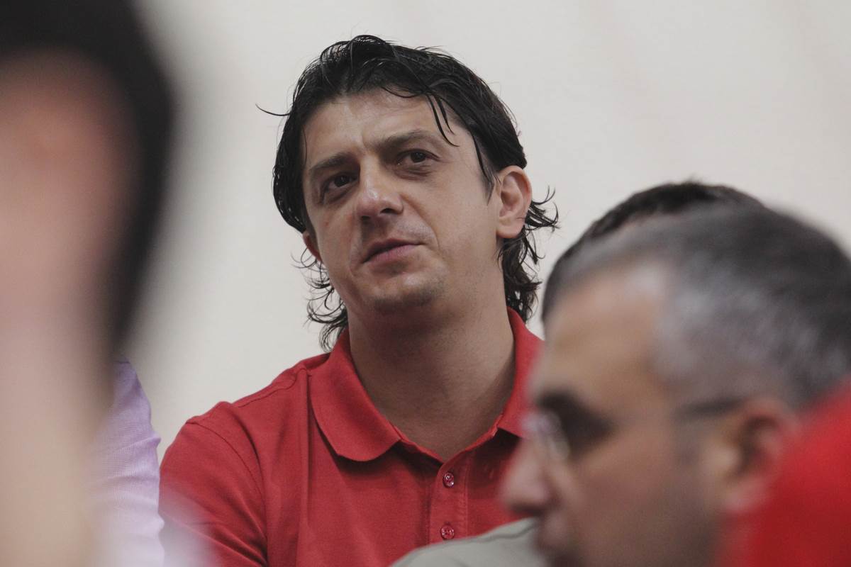 Mihajlo Pjanović na utakmici košarkaša Zvezde