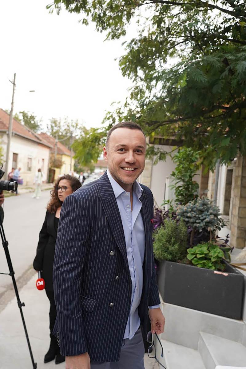 Bane Mojićević (5) copy.jpg