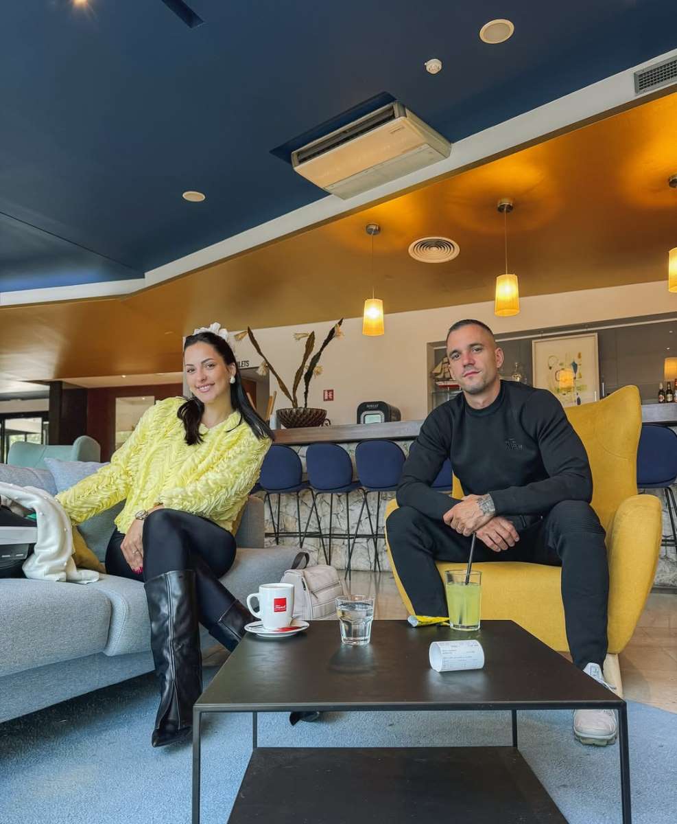 You don’t marry someone you can live with — you marry someone you cannot live without. 🤍 @frane.jpg