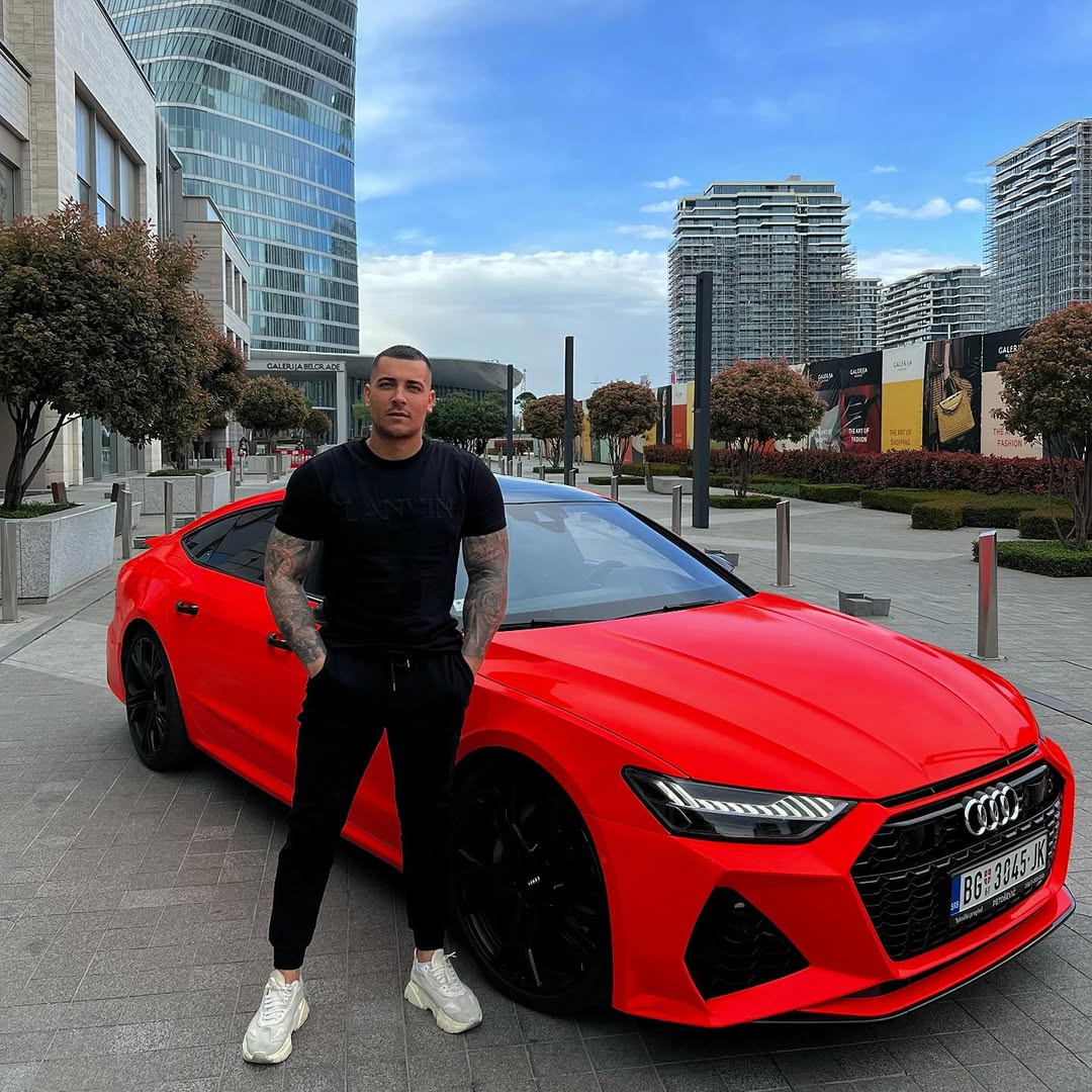 Kako izgleda lepotica koju je ljubio bahati "Ćaletov sin"