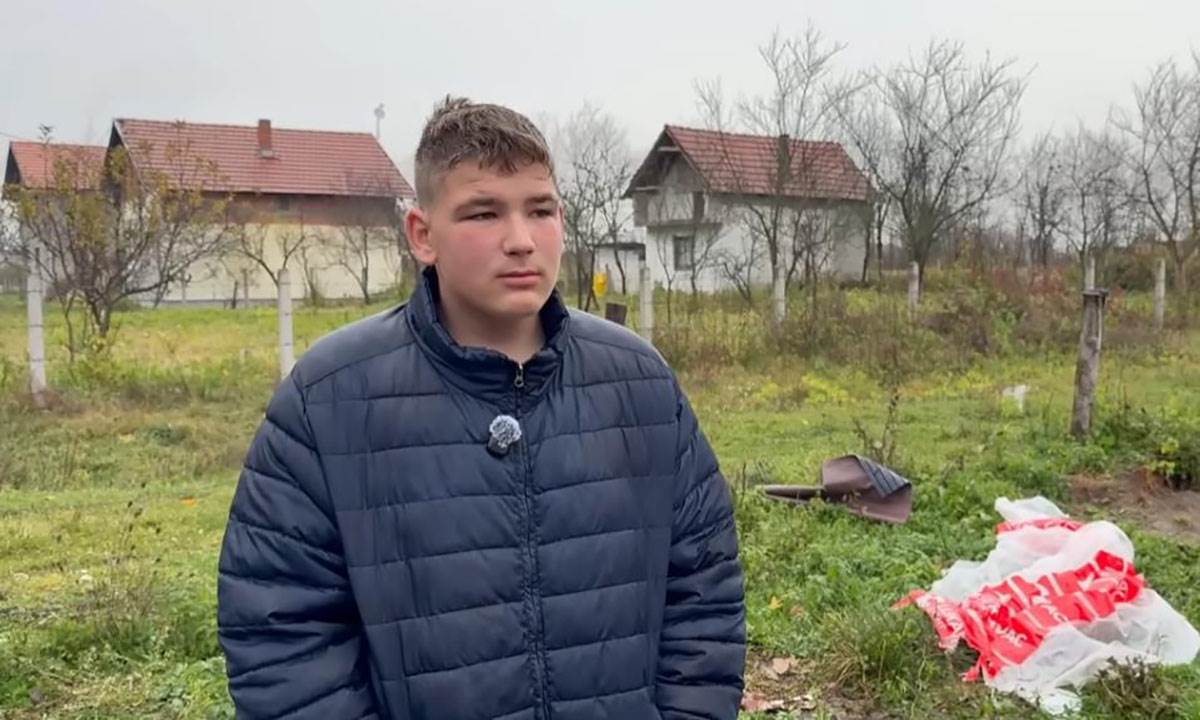 Dečak za kog majka ne želi da čuje (2).jpg