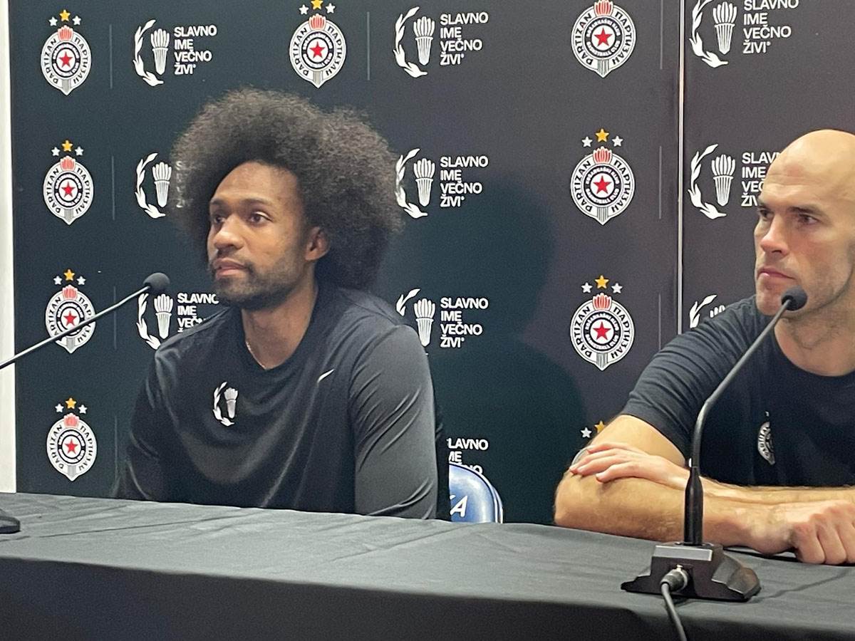 Parker i Kalates konferencija Partizana (7).jpg