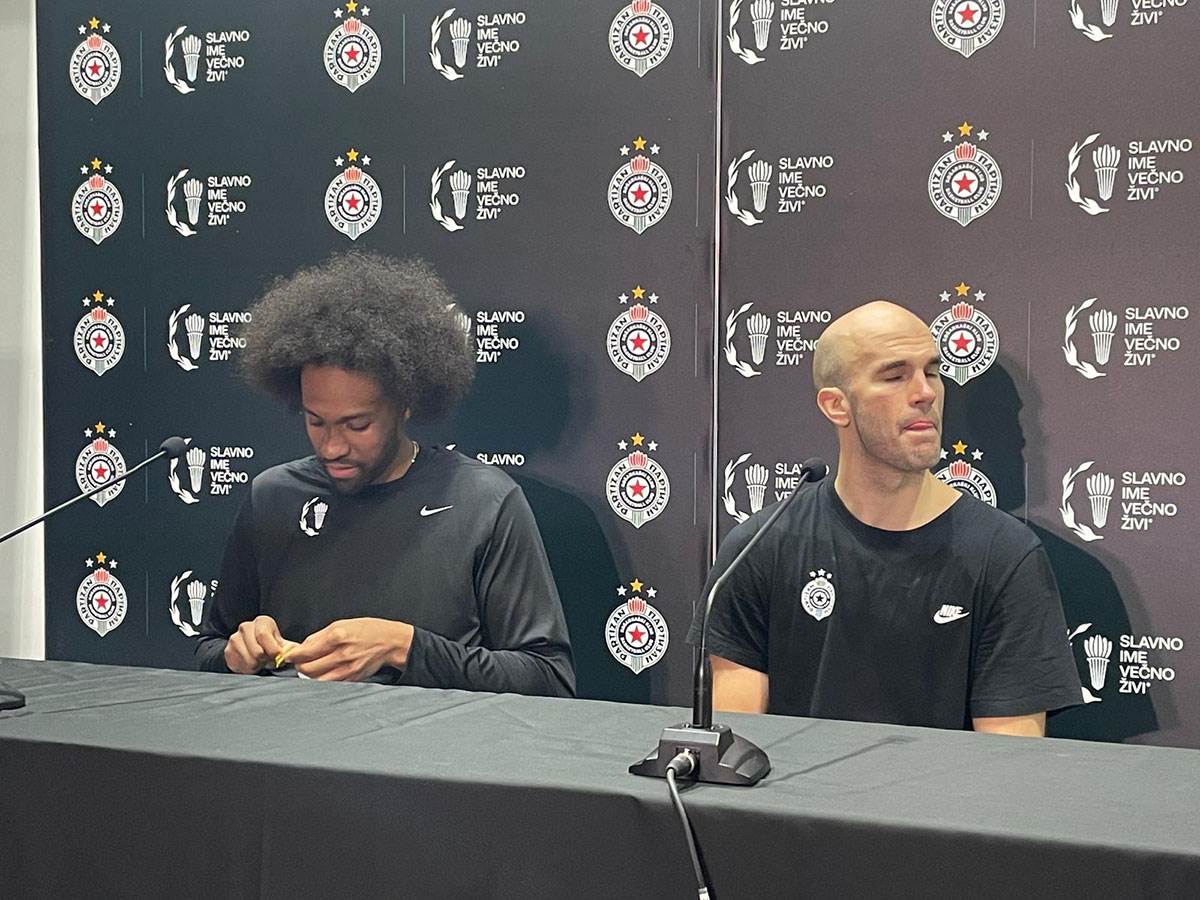 Parker i Kalates konferencija Partizana (8).jpg