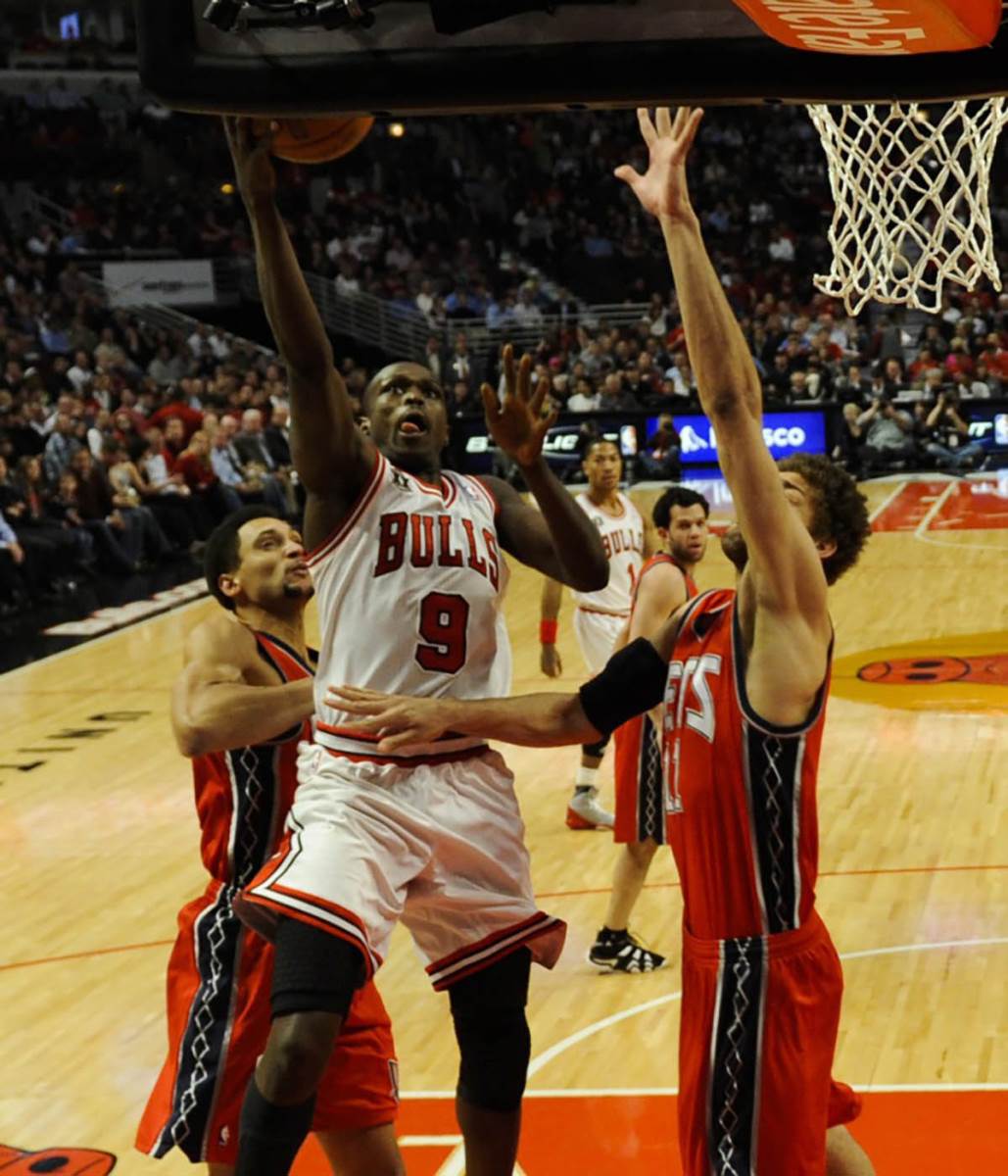 Dan Gadzuric (6).jpg