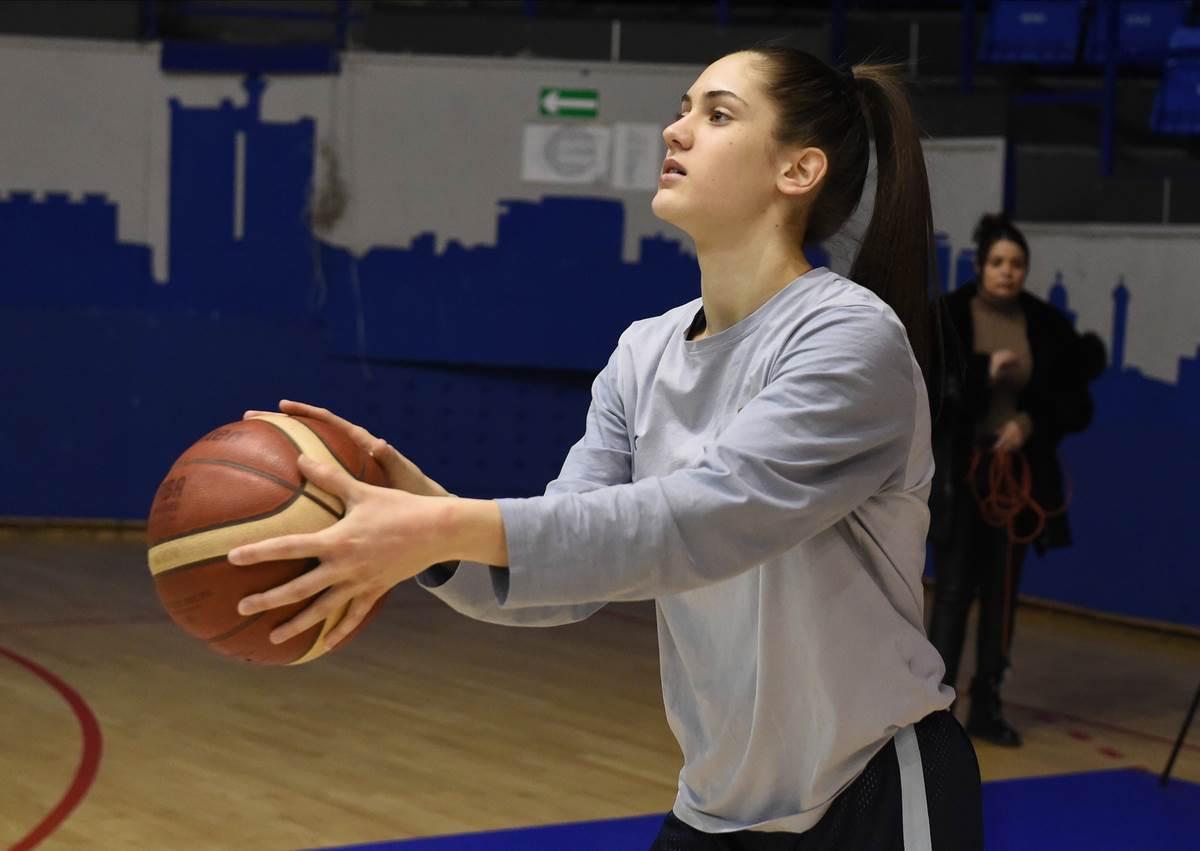 Srpska košarkašica Jovana Popović.