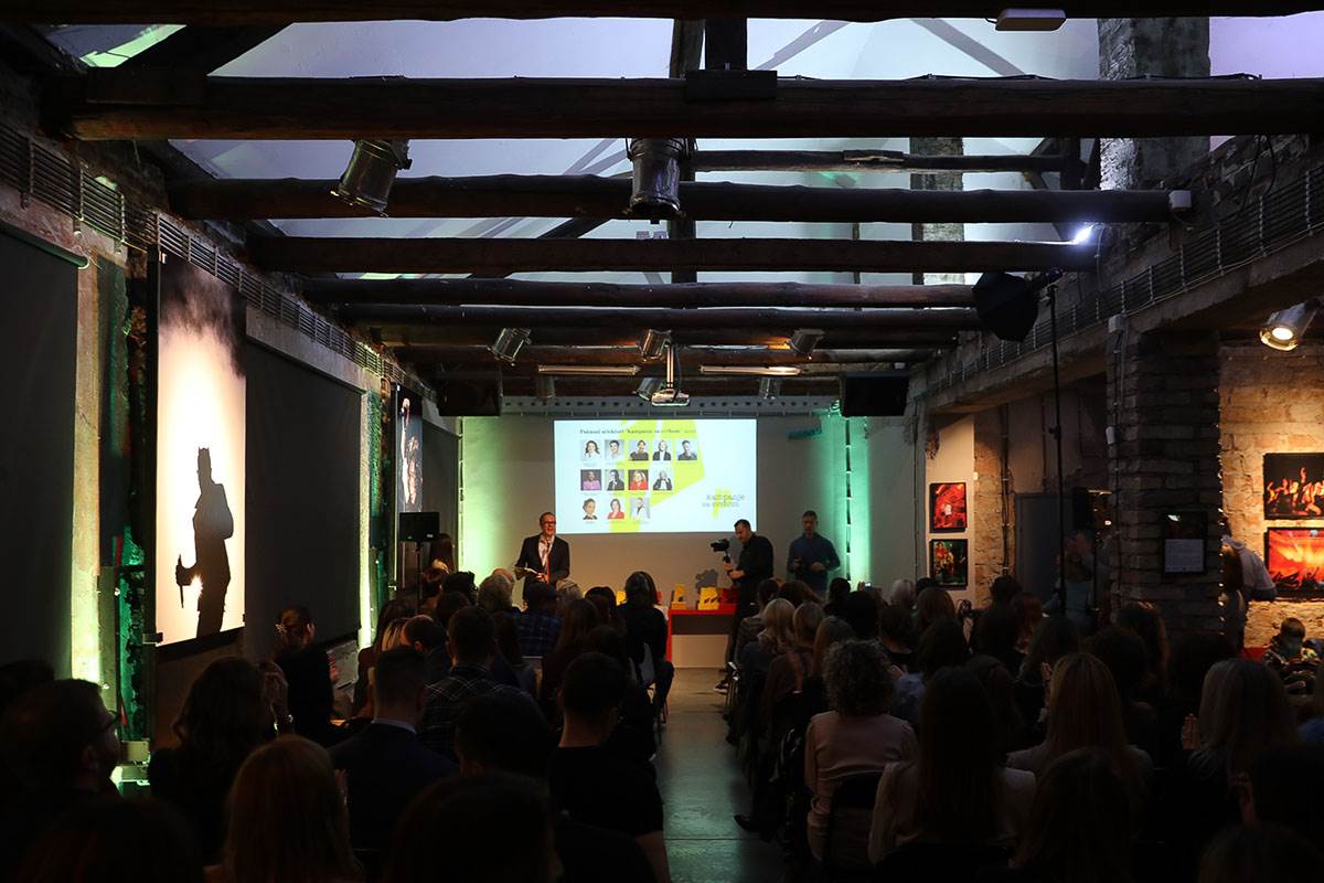 Matija Popović MONDO (4) copy.jpg