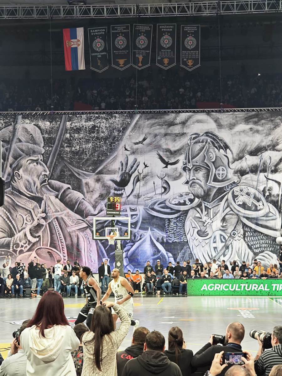 Koreografija Grobara Miloš Obilić ubija sultana Murata