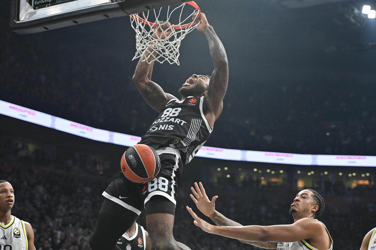 Partizan - Fenerbahče (2).jpg