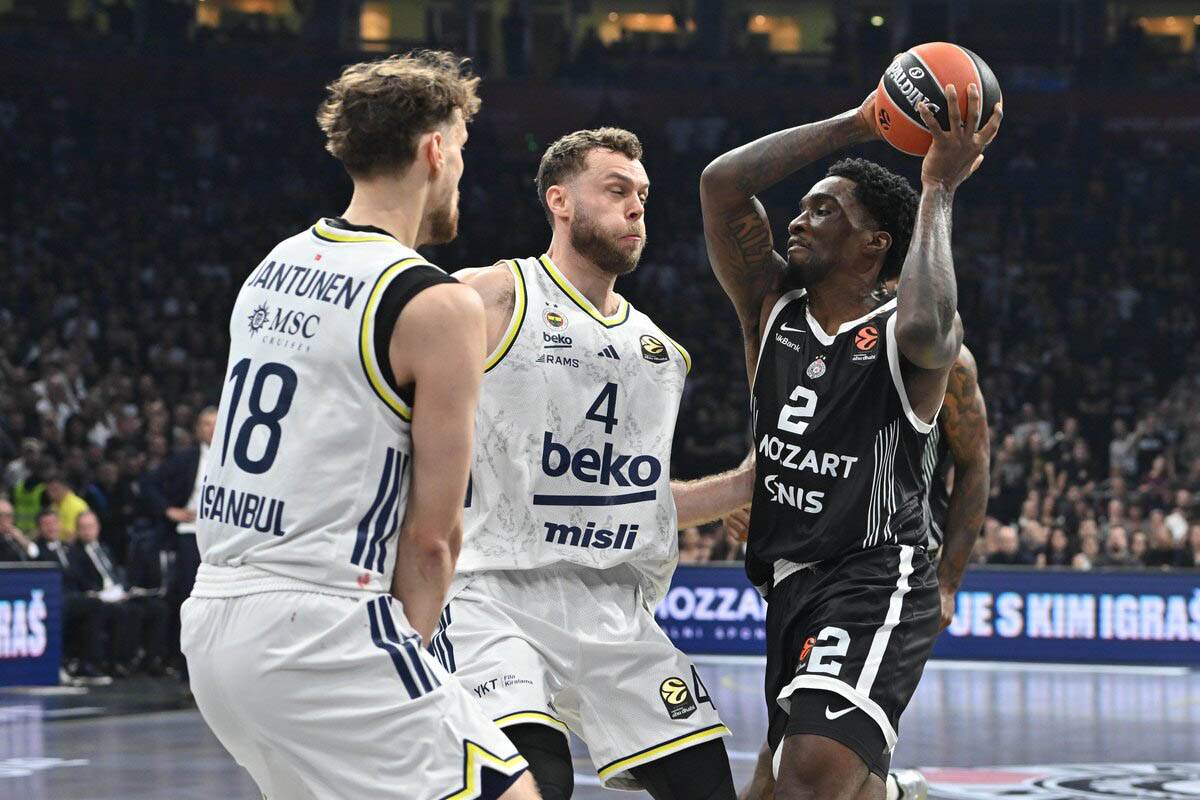 Partizan - Fenerbahče (4).jpg