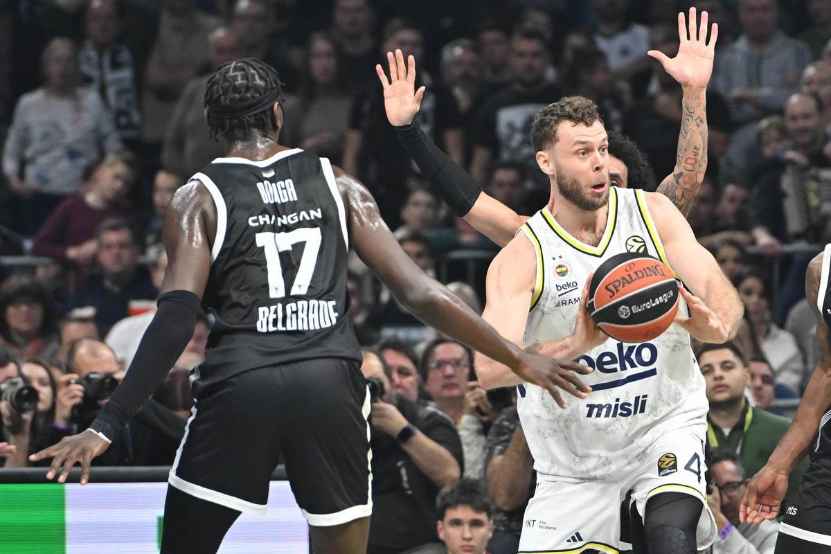 Partizan - Fenerbahče (6).jpg