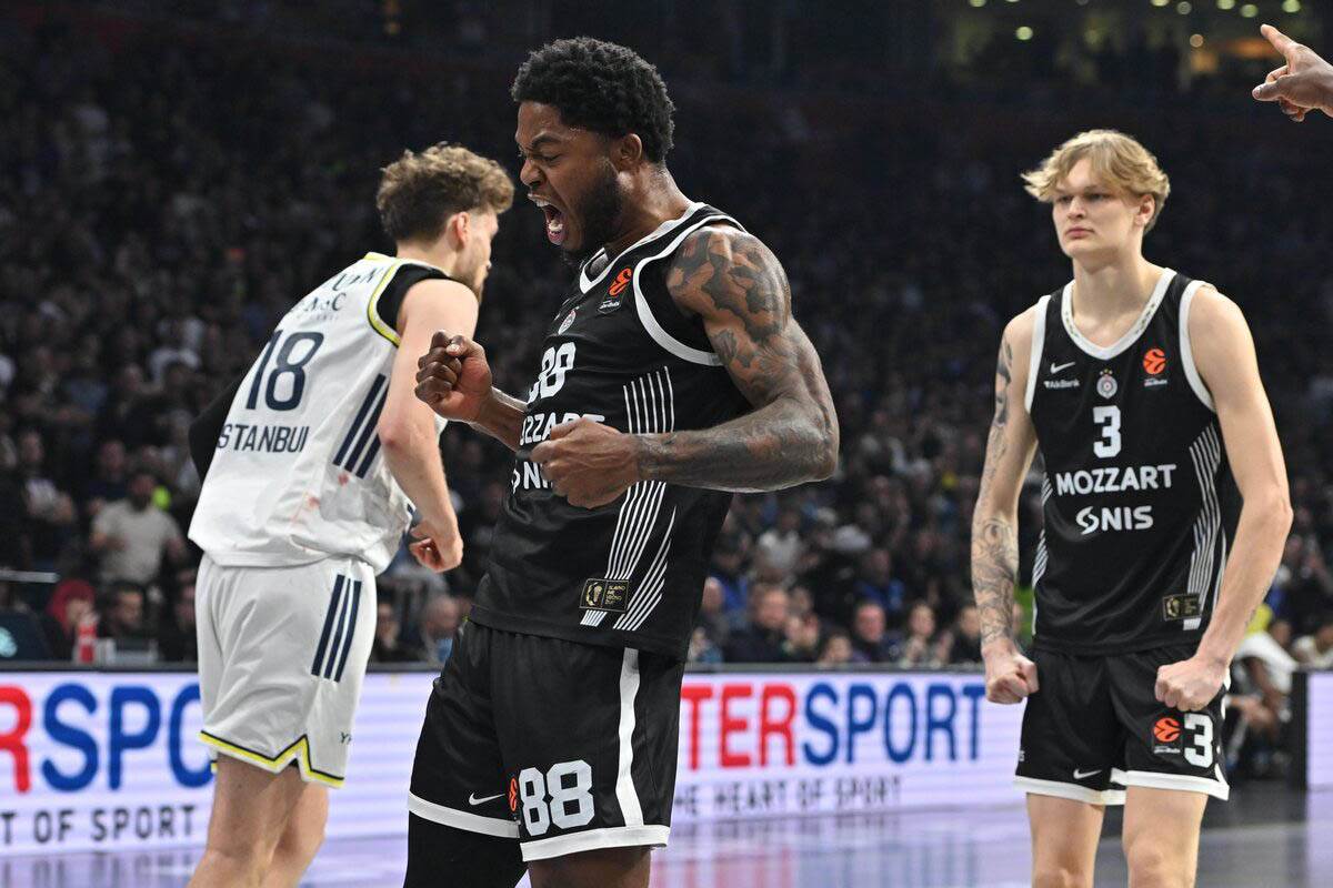 Partizan - Fenerbahče (11).jpg