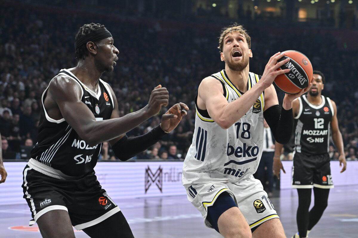 Partizan - Fenerbahče (1).jpg