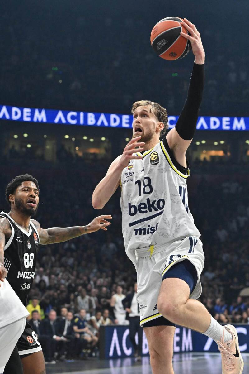 Partizan - Fenerbahče (4).jpg