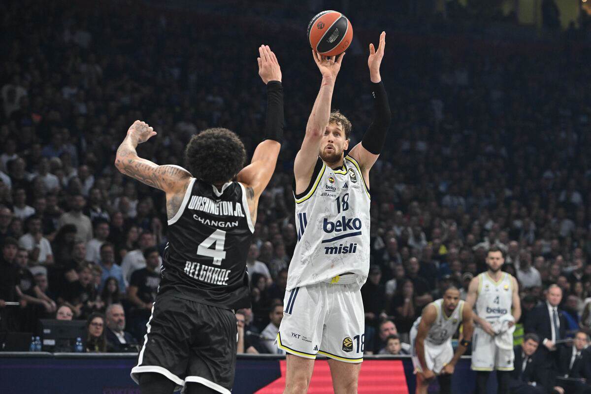 Partizan - Fenerbahče (6).jpg