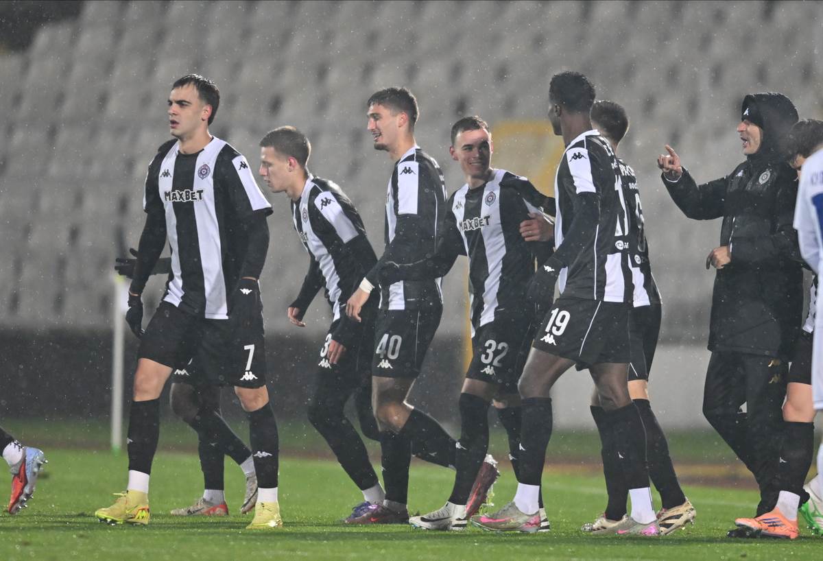 Partizan - Železničar (76).jpg