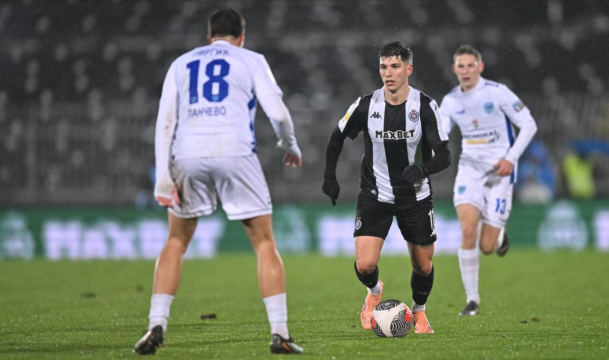 Partizan - Železničar (52).jpg