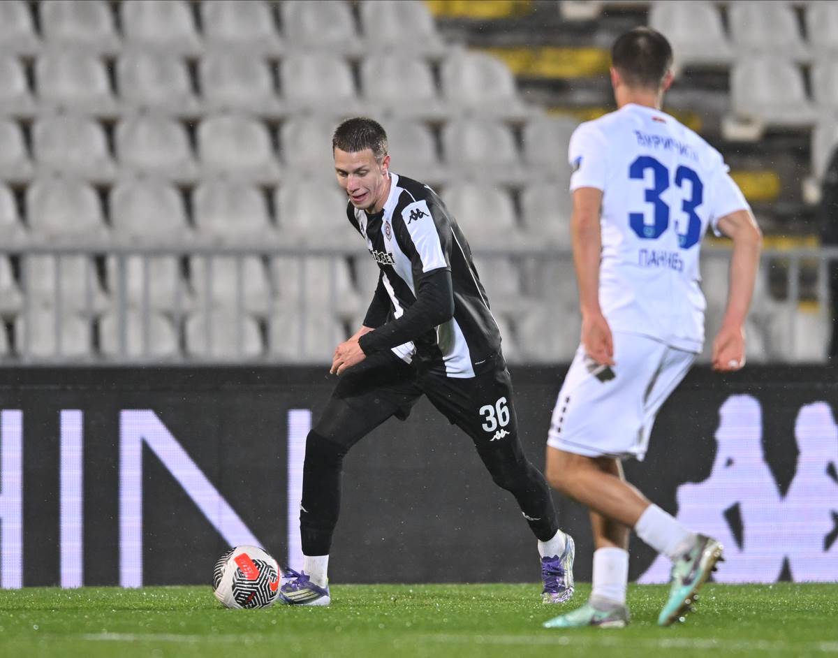 Partizan - Železničar (54).jpg