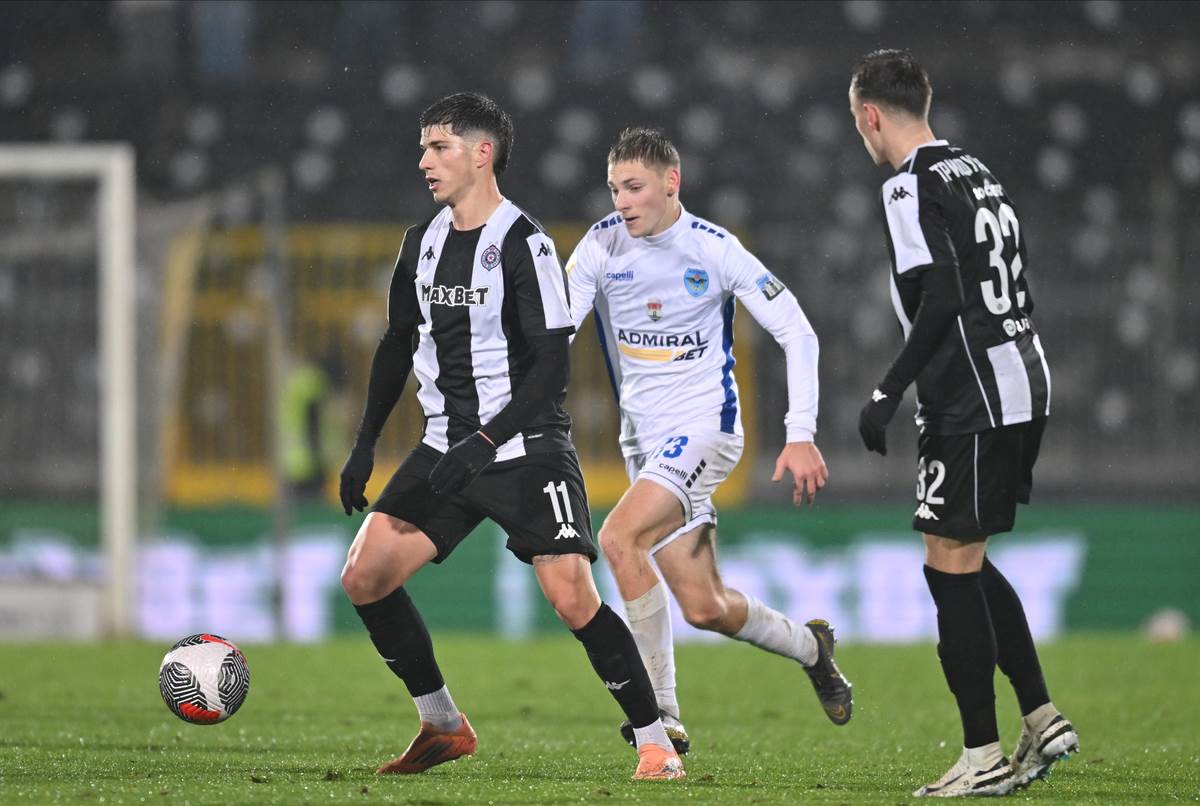 Partizan - Železničar (1).jpg