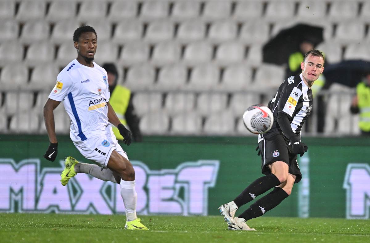 Partizan - Železničar (70).jpg