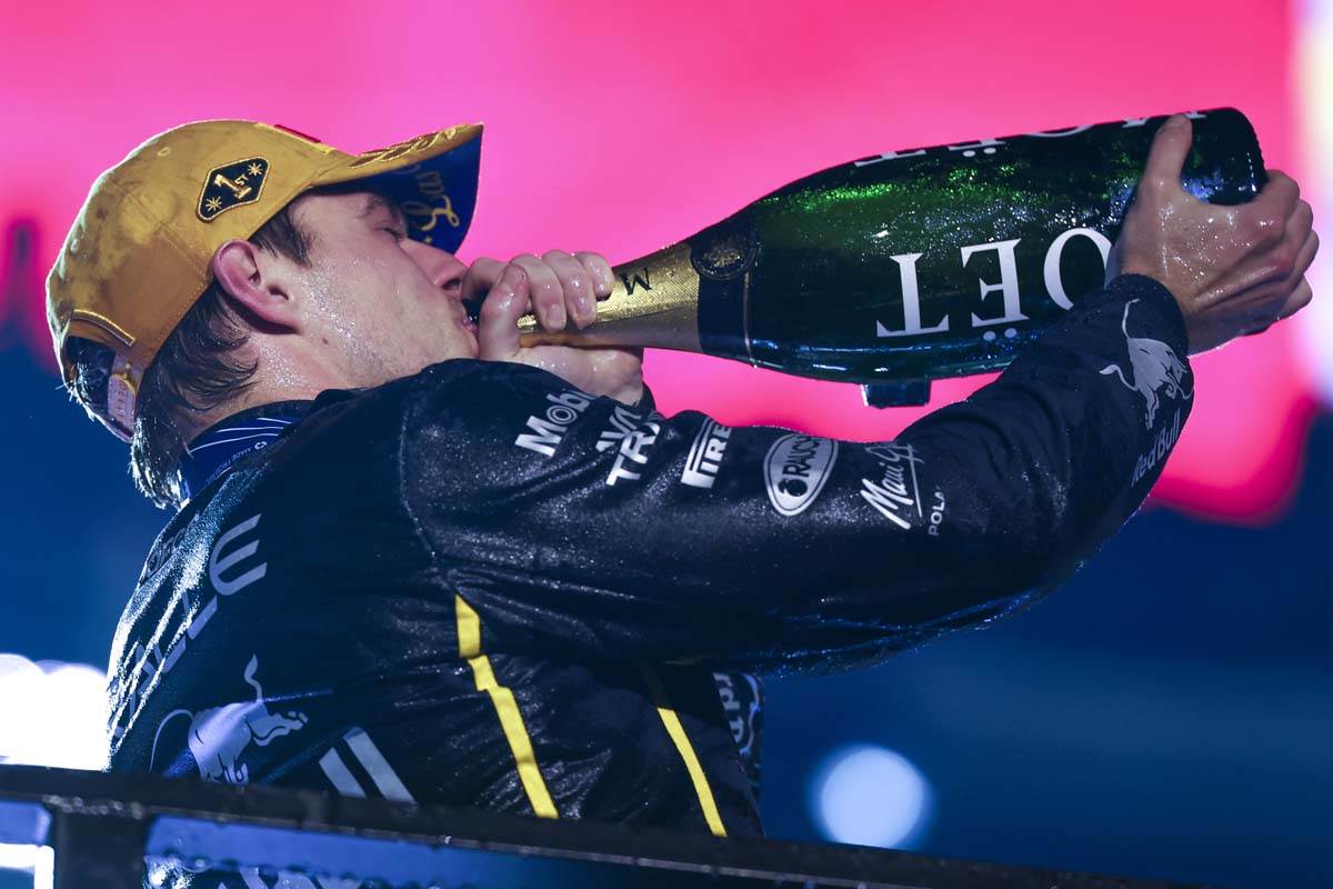 Maks Festapen pobedio na trci Formule 1 u Las Vegasu 3.jpg