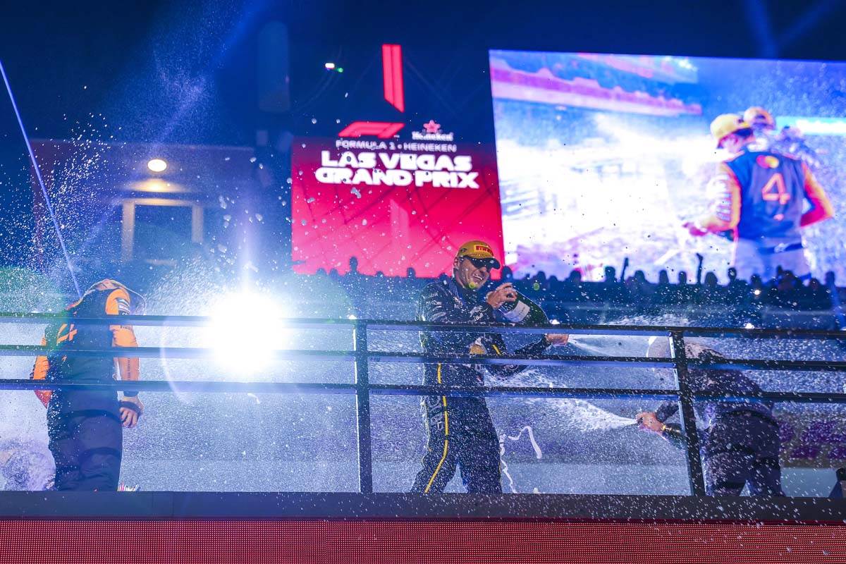 Maks Festapen pobedio na trci Formule 1 u Las Vegasu 6.jpg