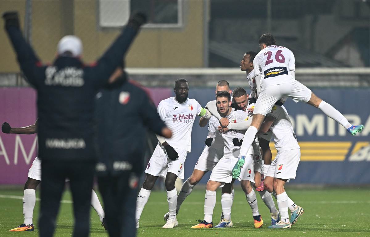 Javor - Crvena zvezda (25).jpg