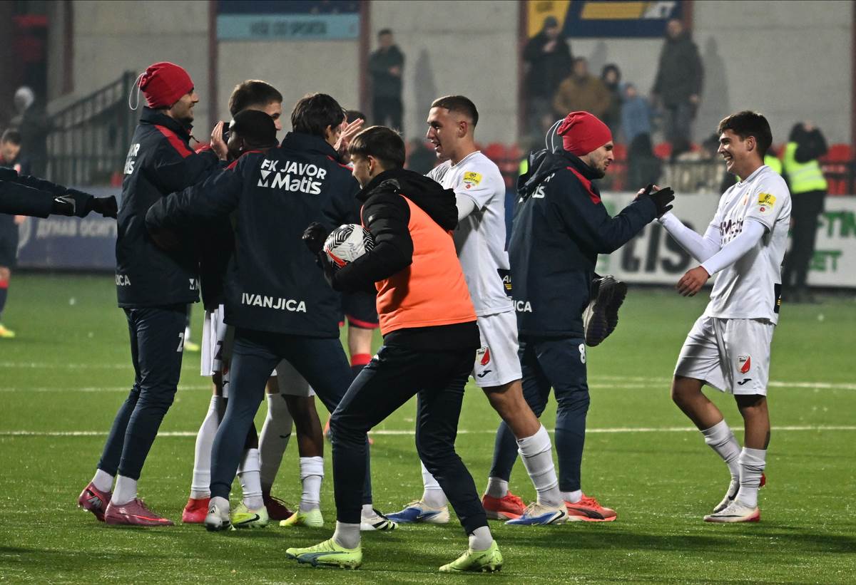 Javor - Crvena zvezda (34).jpg