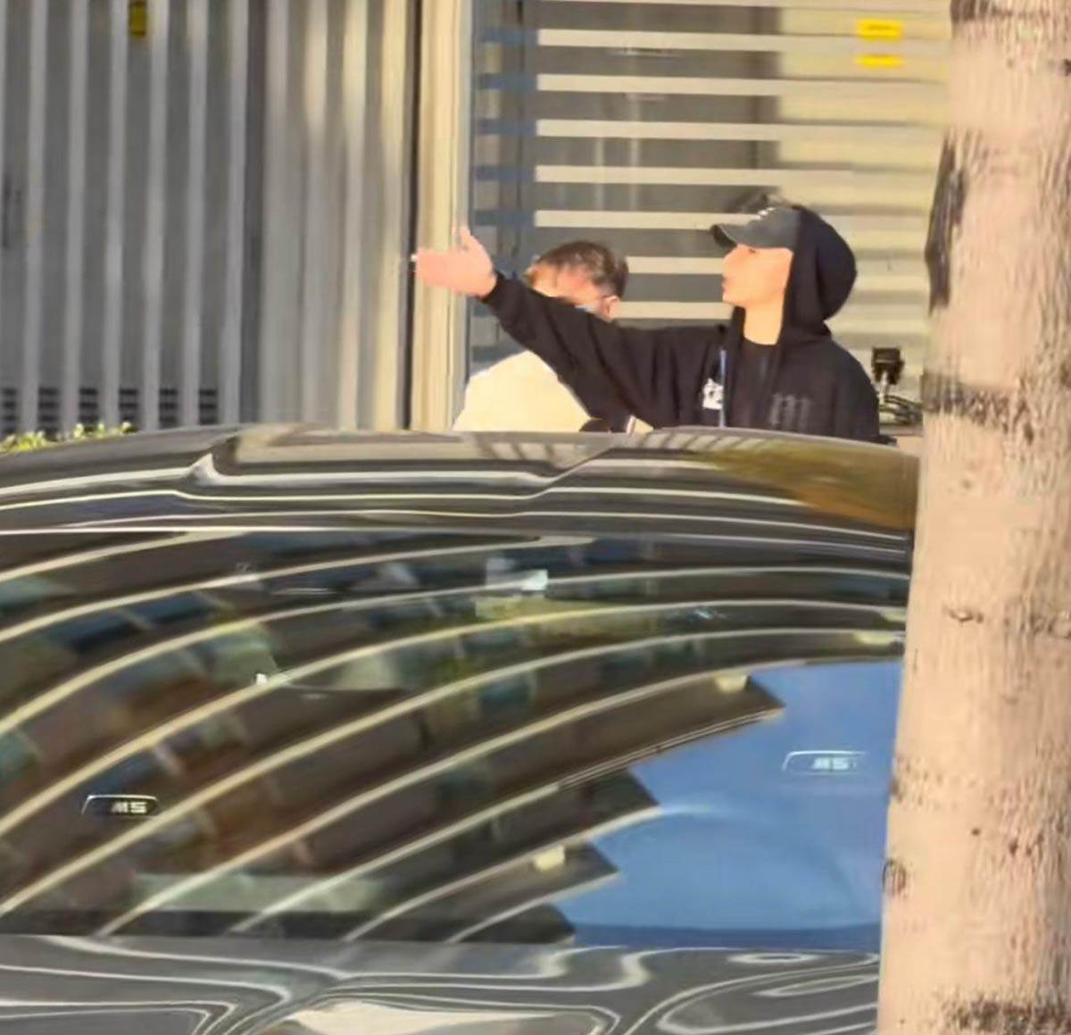 Vojaz i tiktoker (1) copy.jpg