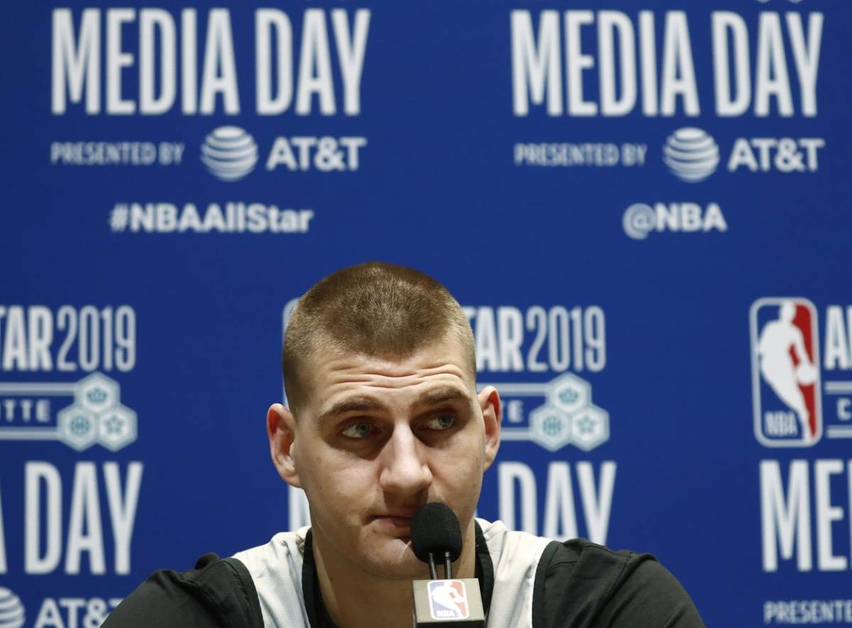 Nikola Jokić na konferenciji za novinare na Ol-staru