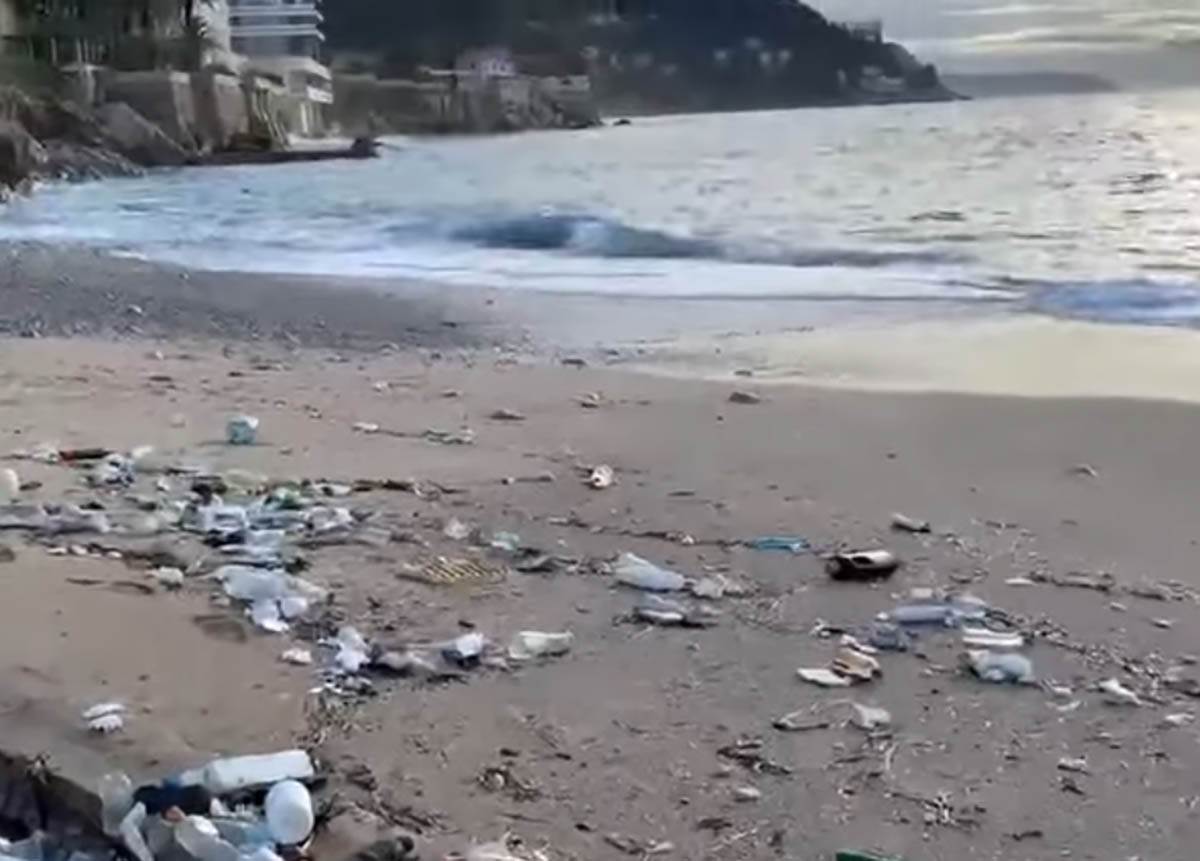 jugo naneo smeće iz Albanije u Dubrovnik (3) copy.jpg