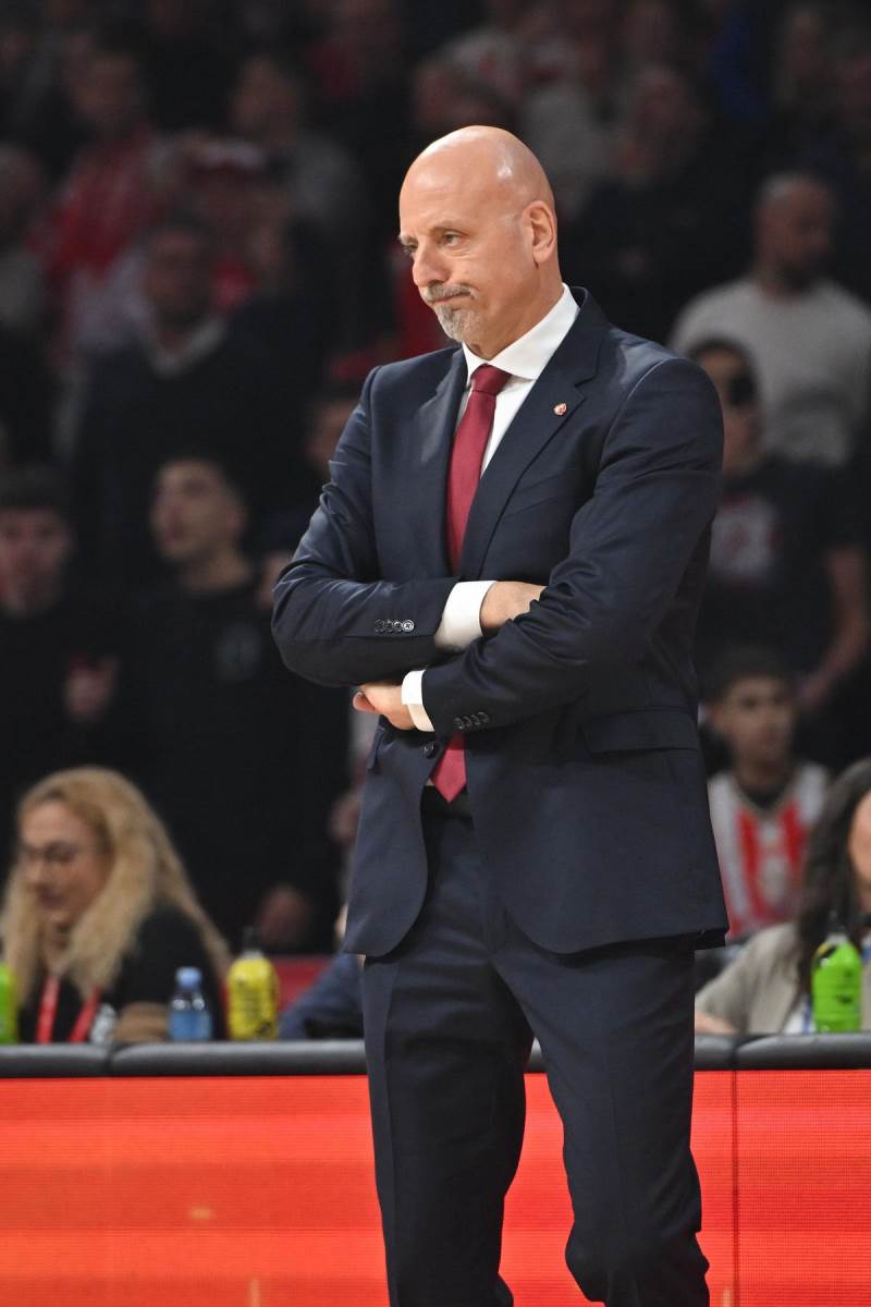 Crvena zvezda Olimpijakos (3).jpg