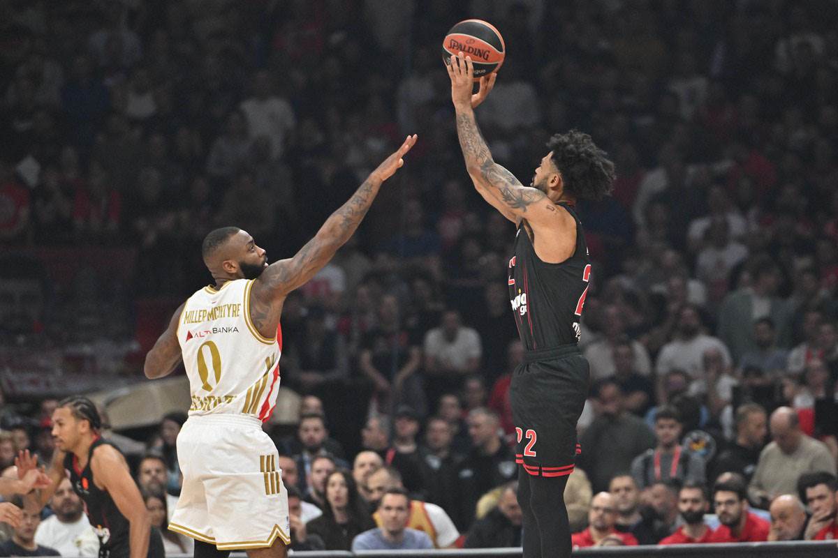 Crvena zvezda Olimpijakos (7).jpg