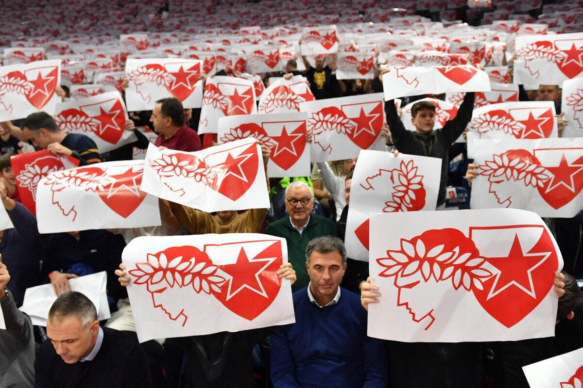 Crvena zvezda Olimpijakos (16).jpg