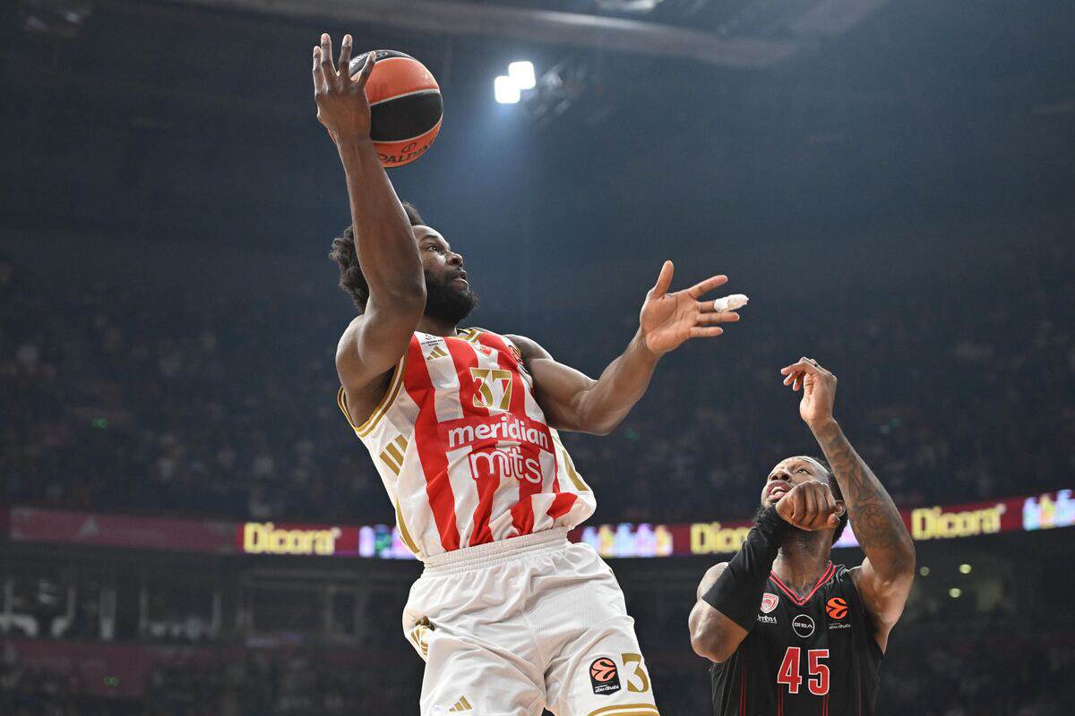 Crvena zvezda Olimpijakos  (6).jpg