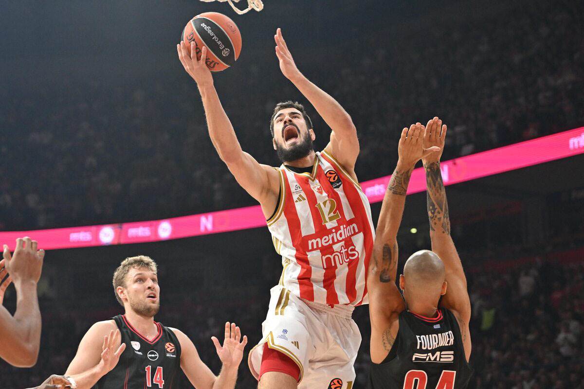 Crvena zvezda Olimpijakos  (11).jpg