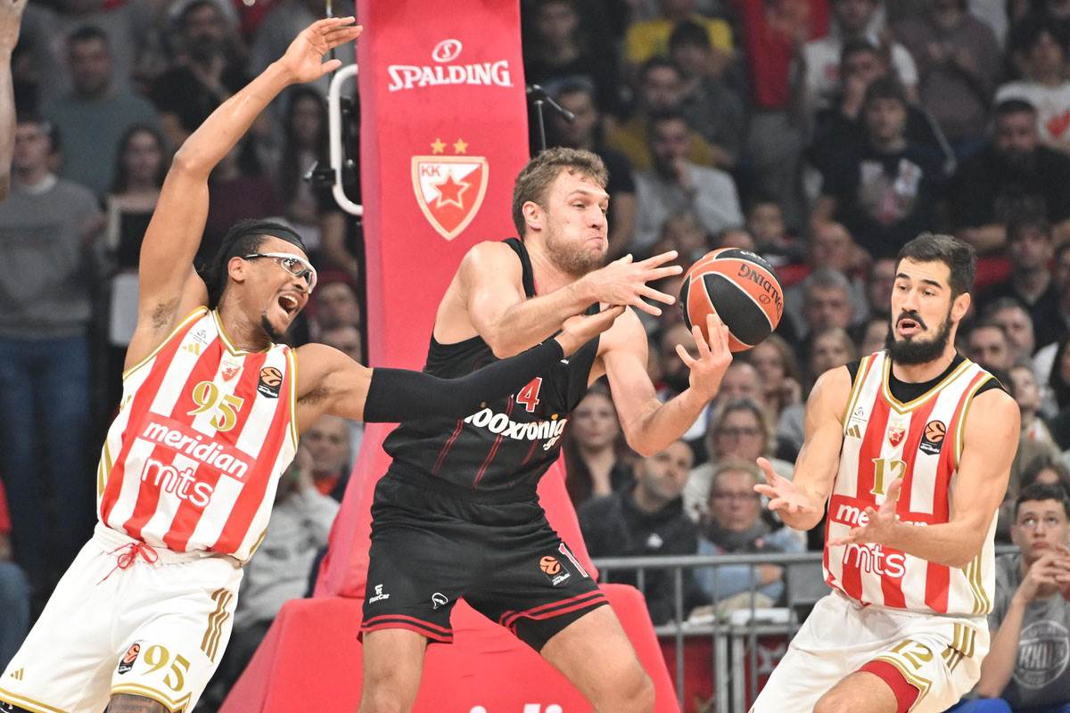 Crvena zvezda Olimpijakos  (14).jpg