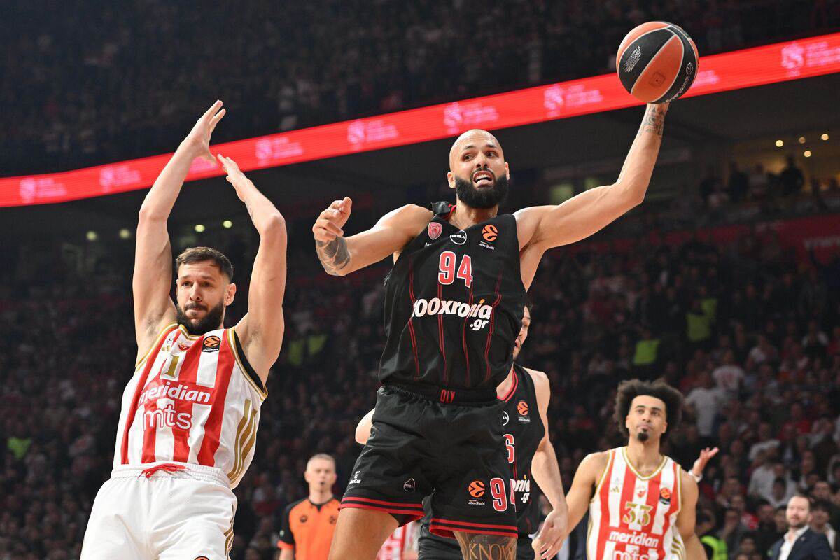 Crvena zvezda Olimpijakos  (4).jpg