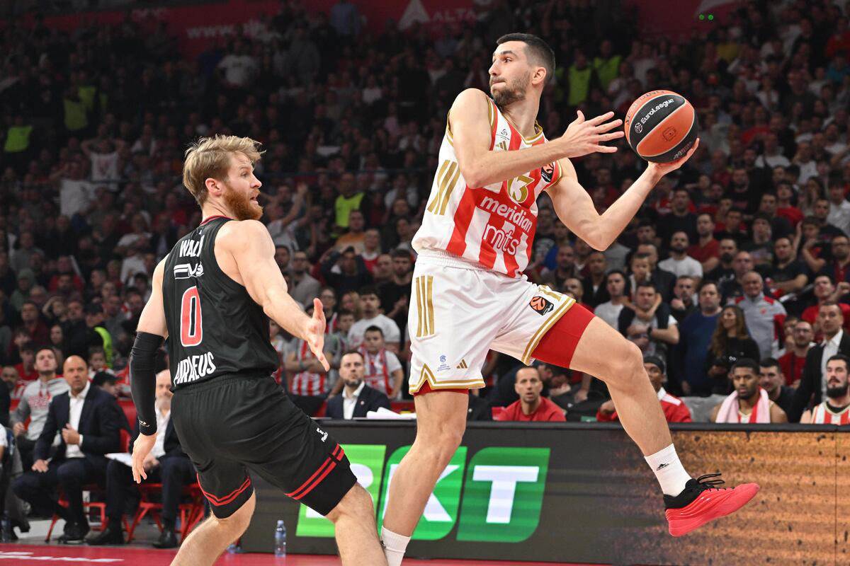 Crvena zvezda Olimpijakos  (17).jpg