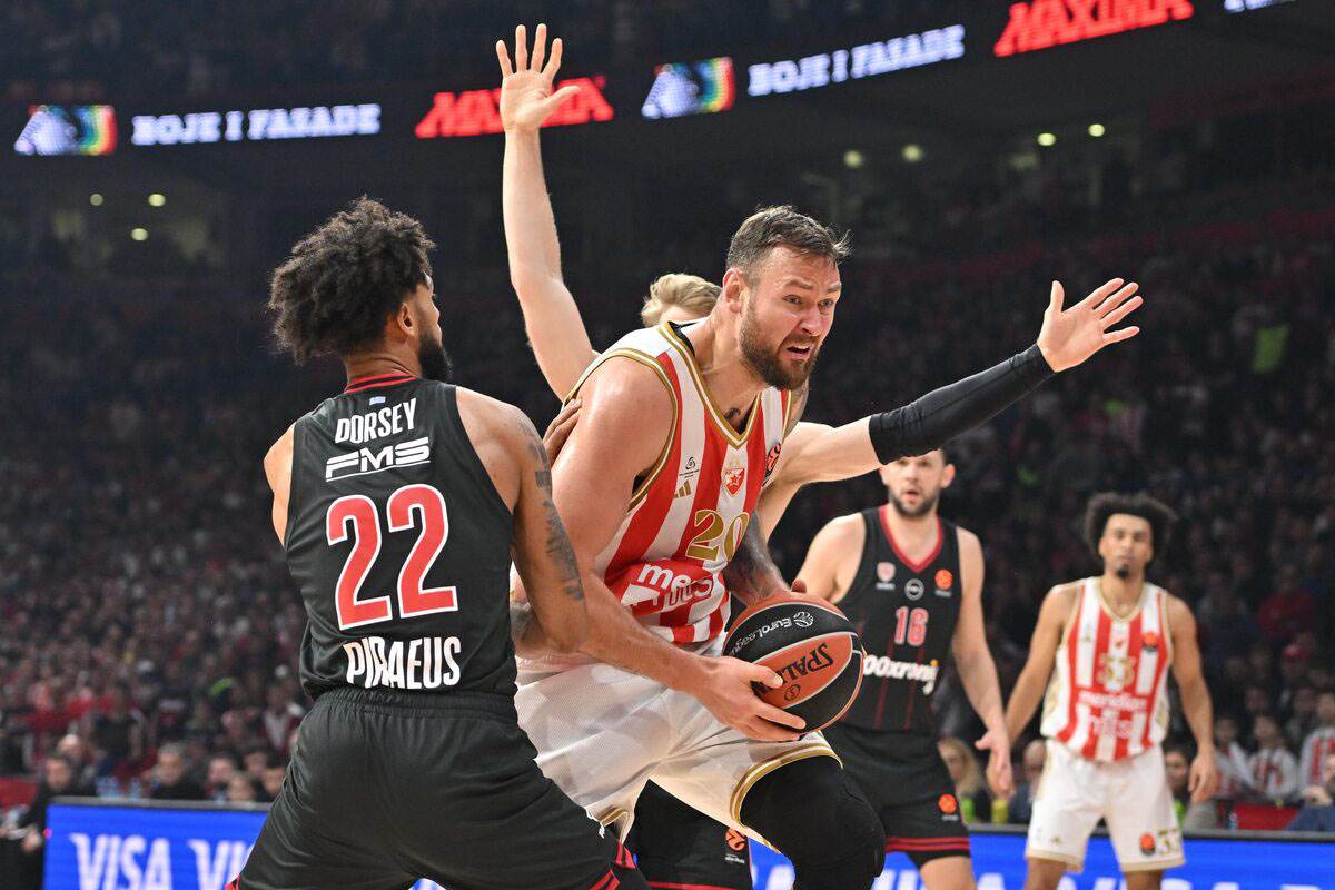 Crvena zvezda Olimpijakos  (22).jpg