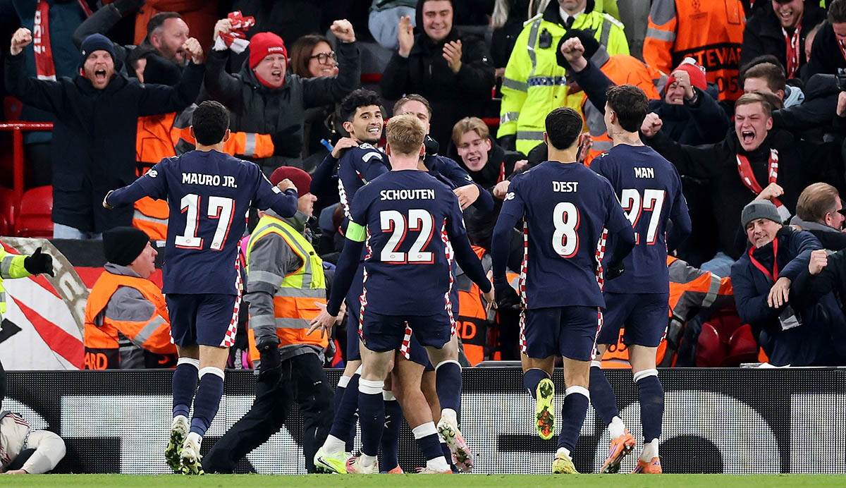 Liverpul - PSV (5).jpg