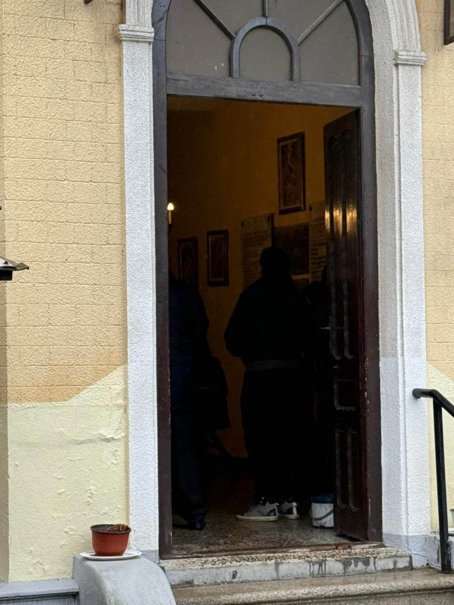 unošenje sanduka u crkvu sahrana Biljane Jorgovanović