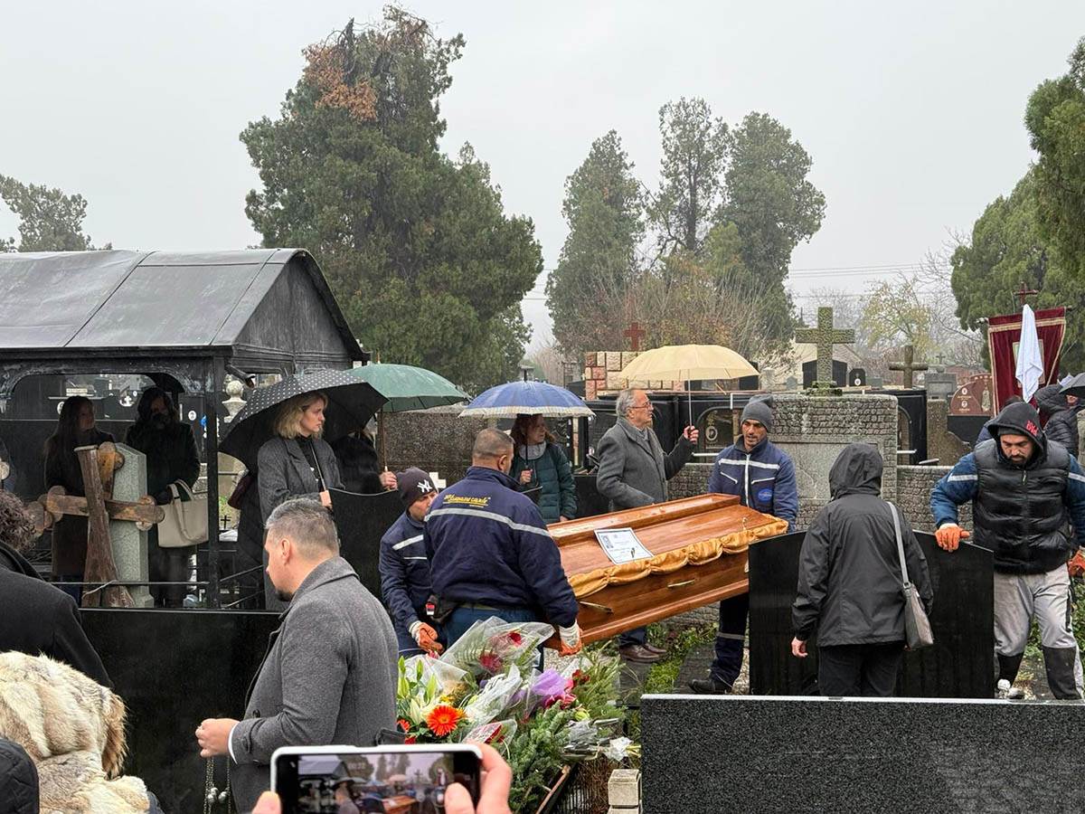 grobno mesto Ljiljane Jorgovanović (1) copy.jpg