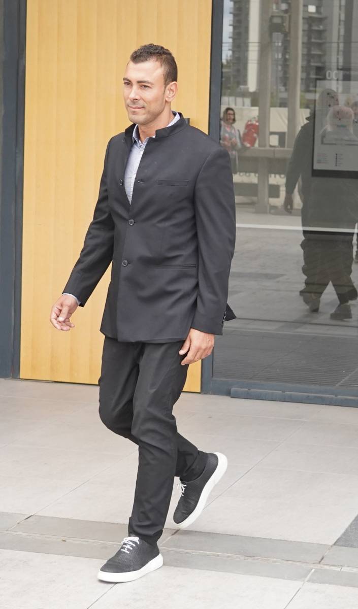 Uroš Ćertić isekao mačetom muškarca u njegovom stanu?