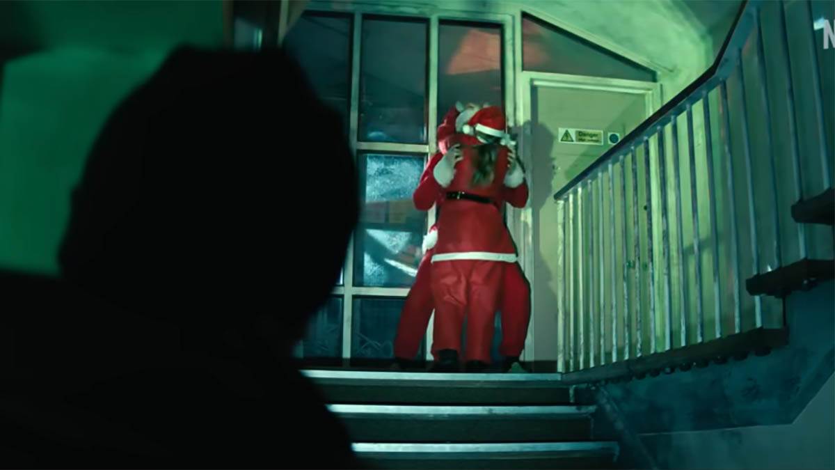 Jingle Bell Heist (8).jpg