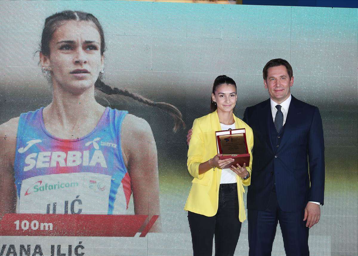 Ivana Ilić na dodeli nagrada