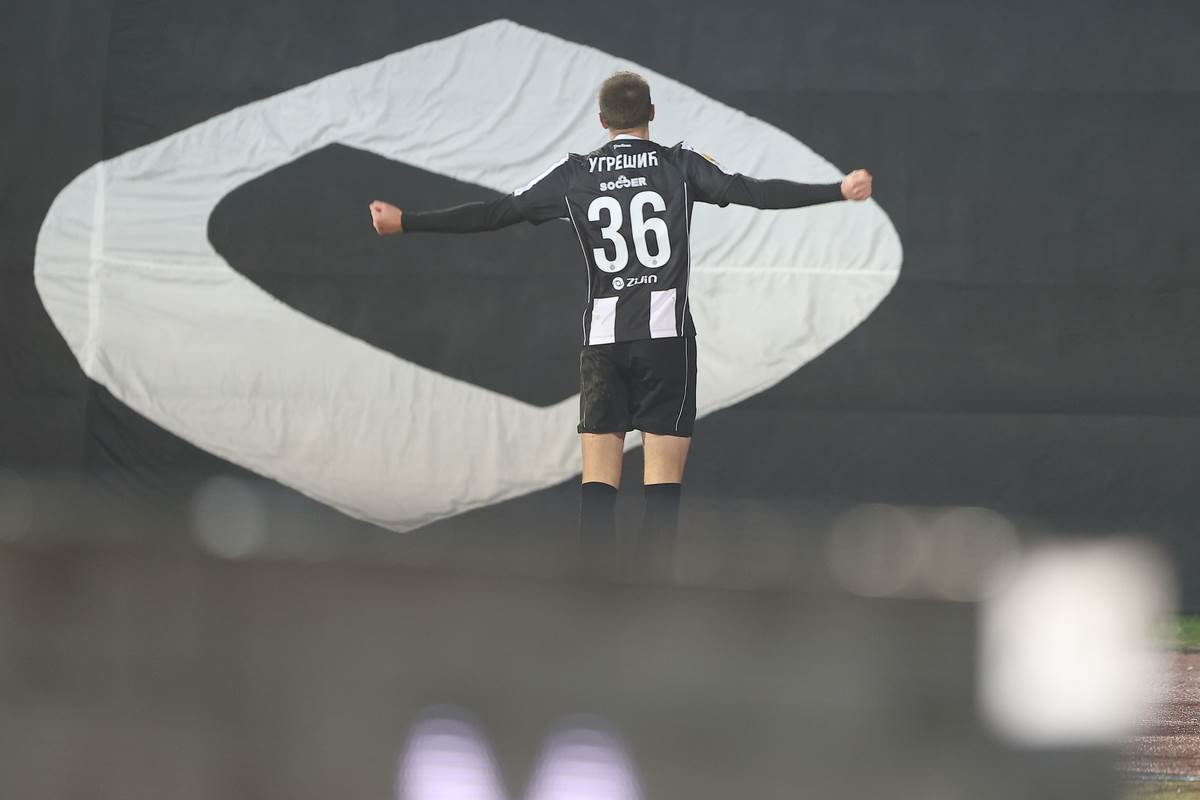 Ognjen Ugrešić slavi gol Partizana