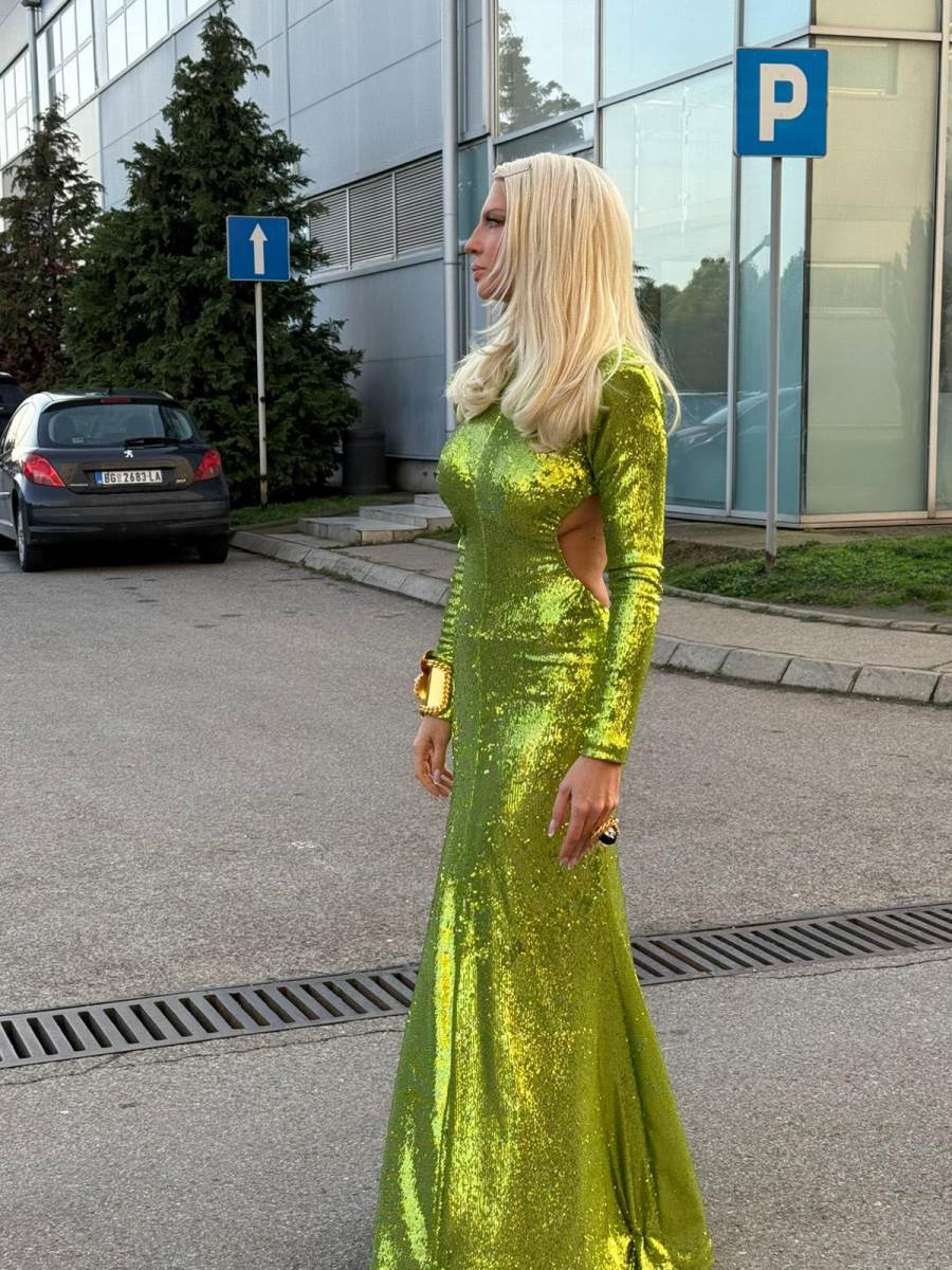 Karleuša stigla na snimanje Pinkovih zvezda (3).jpg