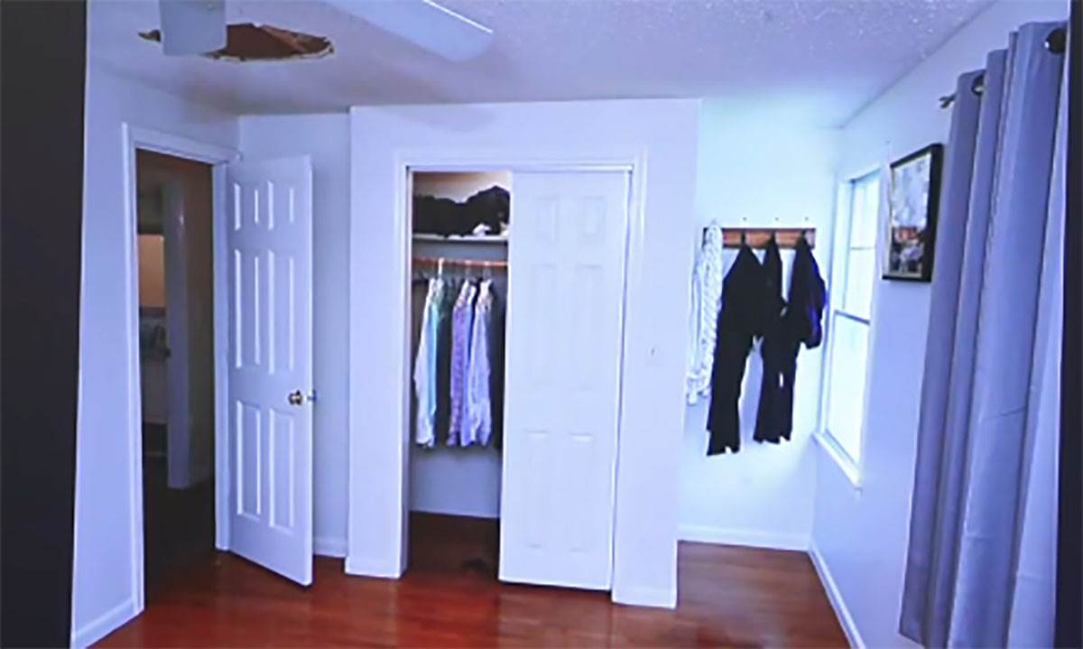 rupa na plafonu u spavaćoj sobi Brajana i Ane Volš (3).jpg