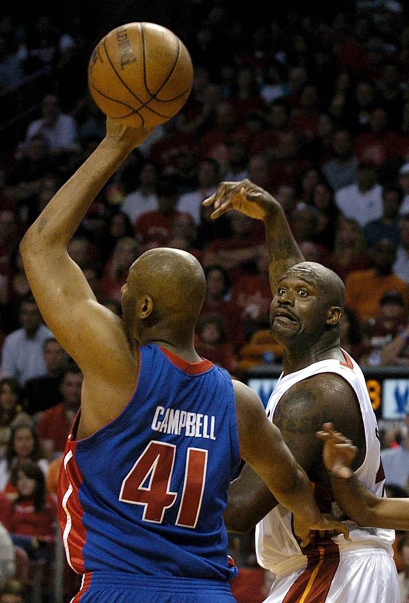 Elden Campbell (2).jpg