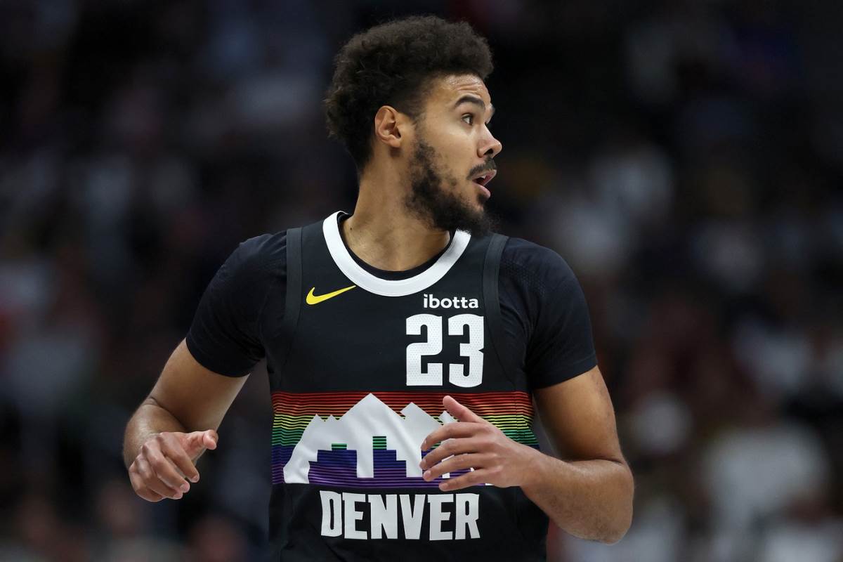 Kameron Džonson na utakmici Denvera